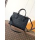 Replica perfetta LV onthego PM Codice variabile Chip M14576 Nero Imitazione Falsa