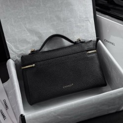 Replica di lusso Beauty case grande Chanel Métiers d'art con catena AP5437 Nero Replica perfetta Beauty case grande Chanel Métiers d'art con catena AP5437 Nero Imitazione Falsa