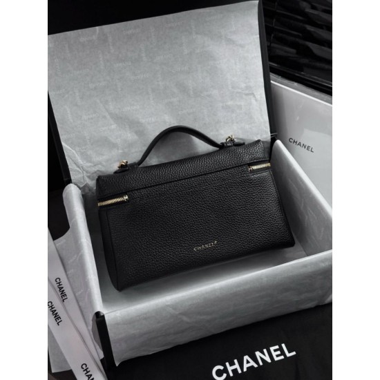 Replica di lusso Beauty case grande Chanel Métiers d'art con catena AP5437 Nero Replica perfetta Beauty case grande Chanel Métiers d'art con catena AP5437 Nero Imitazione Falsa