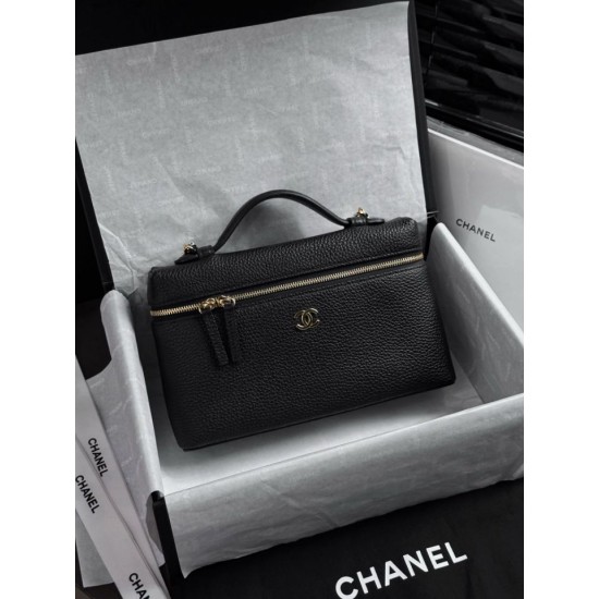 Replica di lusso Beauty case grande Chanel Métiers d'art con catena AP5437 Nero Replica perfetta Beauty case grande Chanel Métiers d'art con catena AP5437 Nero Imitazione Falsa