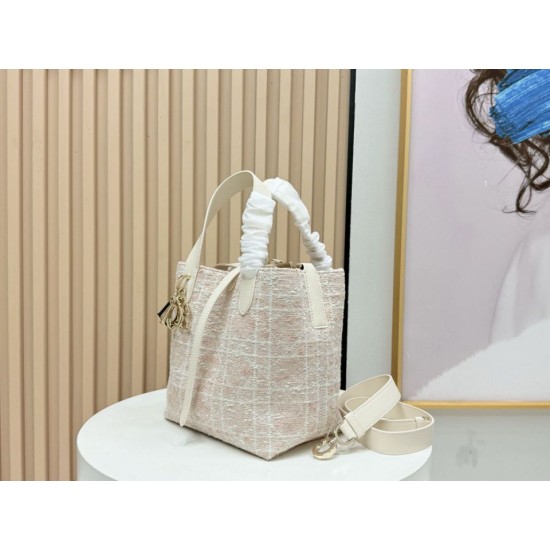 Replica di lusso Borsa tote verticale Dior Tweed Toujours motivo Cannage rosa Replica perfetta Borsa tote verticale Dior Tweed Toujours motivo Cannage rosa Imitazione Falsa