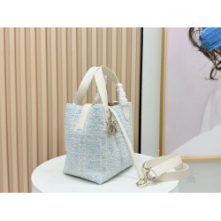 Replica di lusso Borsa tote verticale Dior Tweed Toujours motivo Cannage Blu Replica perfetta Borsa tote verticale Dior Tweed Toujours motivo Cannage Blu Imitazione Falsa