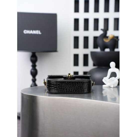 Replica di lusso Mini borsa a tracolla Chanel stampa coccodrillo AS6424 Nero Replica perfetta Mini borsa a tracolla Chanel stampa coccodrillo AS6424 Nero Imitazione Falsa