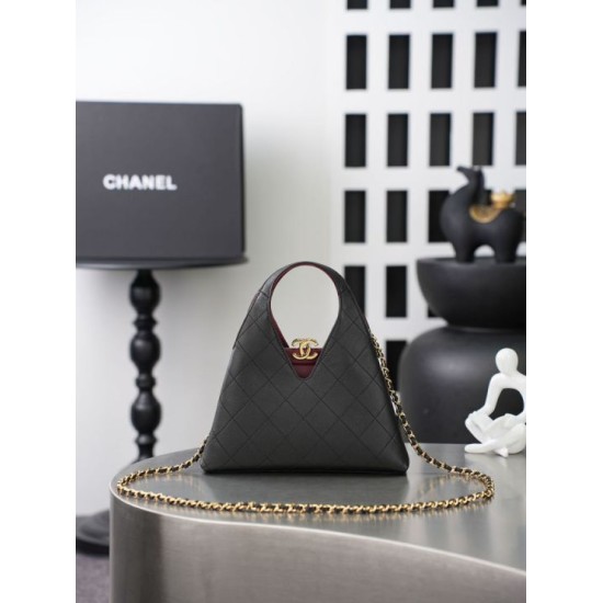 Replica perfetta Borsa triangolare trapuntata Chanel AS6392 nera Imitazione Falsa