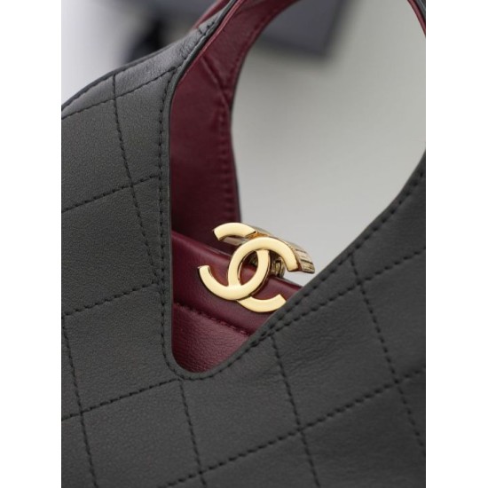 Replica perfetta Borsa triangolare trapuntata Chanel AS6392 nera Imitazione Falsa