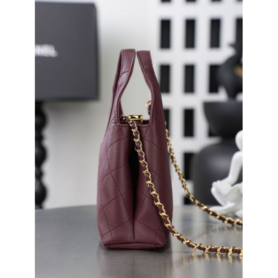 Replica di lusso Borsa Chanel AS6392 triangolare trapuntata bordeaux Replica perfetta Borsa Chanel AS6392 triangolare trapuntata bordeaux Imitazione Falsa