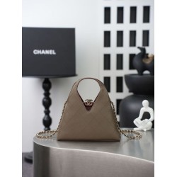 Replica perfetta Borsa triangolare trapuntata Chanel AS6392 grigio Imitazione Falsa