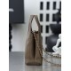 Replica di lusso Borsa triangolare trapuntata Chanel AS6392 grigio Replica perfetta Borsa triangolare trapuntata Chanel AS6392 grigio Imitazione Falsa