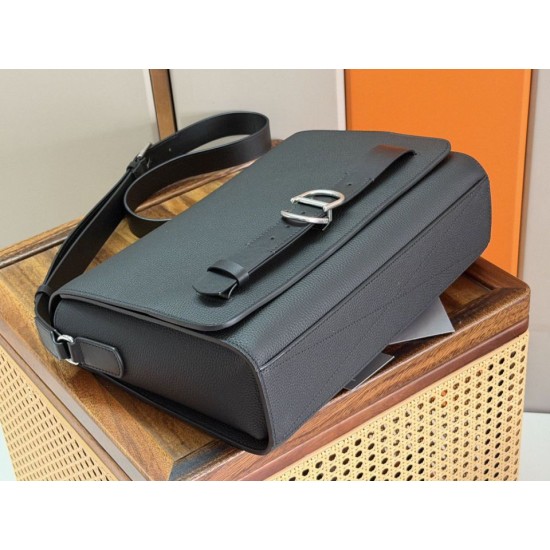 Replica di lusso Borsa a tracolla Dior Normandie con patta nera Replica perfetta Borsa a tracolla Dior Normandie con patta nera Imitazione Falsa