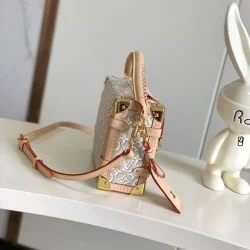 Replica perfetta borsa media LVSIDE TRUNK M2A145 in jacquard bianco Imitazione Falsa