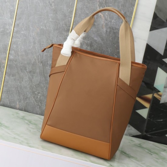 Replica AAA Borsa tote Prada Re-Edition 1978 Re-Nylon Saffiano marrone Replica Perfetta Borsa tote Prada Re-Edition 1978 Re-Nylon Saffiano marrone Imitazione Falsa