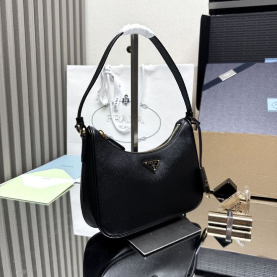 Replica Perfetta Borsa Prada Re-Edition 2005 Saffiano nera Imitazione Falsa