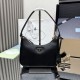 Replica Perfetta Borsa Prada Re-Edition 2005 Saffiano nera Imitazione Falsa