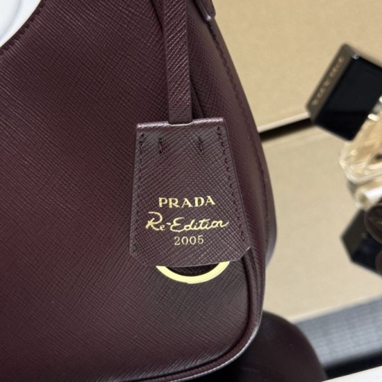 Replica AAA Borsa Prada Re-Edition 2005 Saffiano Borgogna Replica Perfetta Borsa Prada Re-Edition 2005 Saffiano Borgogna Imitazione Falsa