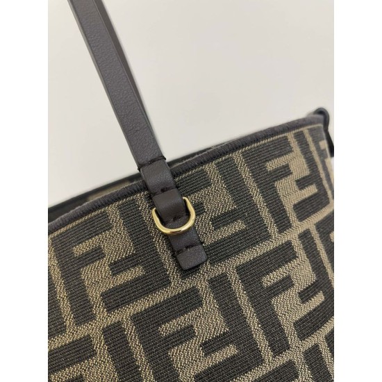 Replica AAA Borsa tote piccola Fendi in tessuto jacquard Marrone Replica Perfetta Borsa tote piccola Fendi in tessuto jacquard Marrone Imitazione Falsa
