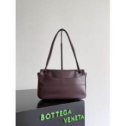 Replica AAA Borsa a tracolla piccola BV Bottega Veneta Madison Borgogna Replica Perfetta Borsa a tracolla piccola BV Bottega Veneta Madison Borgogna Imitazione Falsa