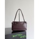 Replica AAA Borsa a tracolla piccola BV Bottega Veneta Madison Borgogna Replica Perfetta Borsa a tracolla piccola BV Bottega Veneta Madison Borgogna Imitazione Falsa