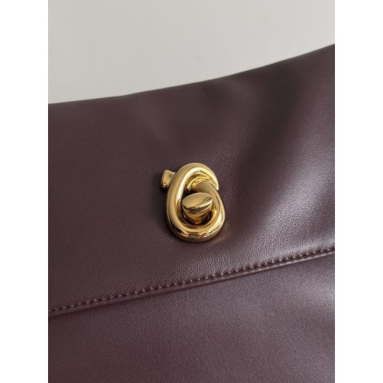 Replica AAA Borsa a tracolla piccola BV Bottega Veneta Madison Borgogna Replica Perfetta Borsa a tracolla piccola BV Bottega Veneta Madison Borgogna Imitazione Falsa