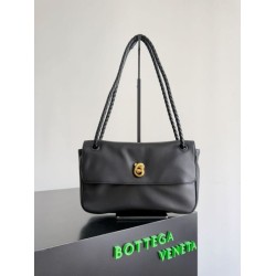Replica Perfetta Borsa a tracolla piccola BV Bottega Veneta Madison nera Imitazione Falsa