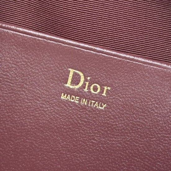 Replica AAA Pochette Dior Travel Nomad S2613 Borgogna Replica Perfetta Pochette Dior Travel Nomad S2613 Borgogna Imitazione Falsa