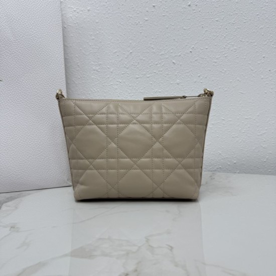 Replica AAA Pochette Dior Travel Nomad S2613 albicocca Replica Perfetta Pochette Dior Travel Nomad S2613 albicocca Imitazione Falsa