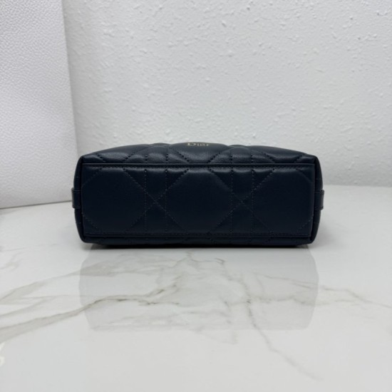 Replica Perfetta Pochette Dior Travel Nomad S2613 Nero Imitazione Falsa