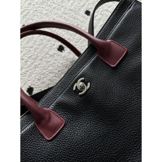 Replica AAA Borsa tote Chanel Cerf Executive Rossa/Nero Replica Perfetta Borsa tote Chanel Cerf Executive Rossa/Nero Imitazione Falsa