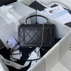 Replica Borsa piccola con patta con maniglia superiore AS2680 nera