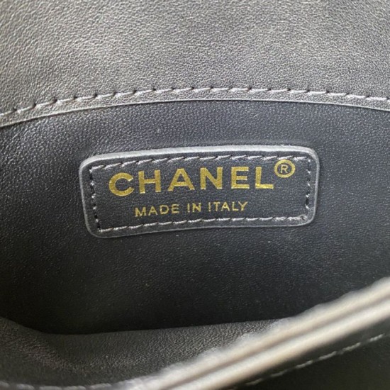 Replica Borsa piccola con patta con maniglia superiore AS2680 nera