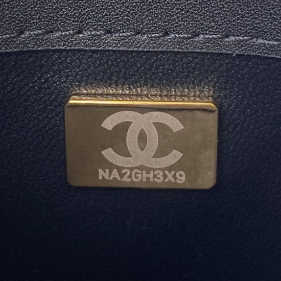 Replica Borsa piccola con patta con maniglia superiore AS2680 nera