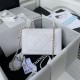 Replica Borsa piccola con patta con maniglia superiore AS2680 bianca