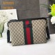 Replica GG Supreme Medium Messenger borsa  523335