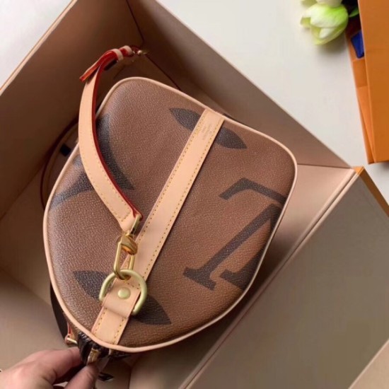 Replica Speedy Bandouliere 30 Monogram Giant M44602