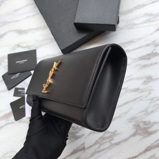 Replica Portafoglio YSL Saint Laurent Classic Monogram in pelle liscia nera