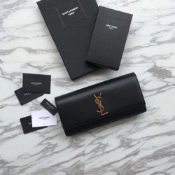 Replica Portafoglio YSL Saint Laurent Classic Monogram in pelle liscia nera Replica Portafoglio YSL Saint Laurent Classic Monogram in pelle liscia nera