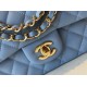 Replica Borsa con patta classica A1112 Hardware in oro blu