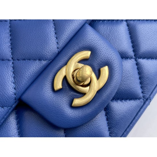 Replica Mini Borsa con Patta in Pelle di Vitello Granata con Manico Superiore AS2431 Blu Replica Mini Borsa con Patta in Pelle di Vitello Granata con Manico Superiore AS2431 Blu