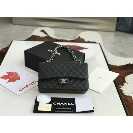 Replica Borsa con patta classica A1112 Hardware nero argento
