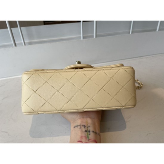 Replica Borsa classica con patta A1112 Hardware argento albicocca