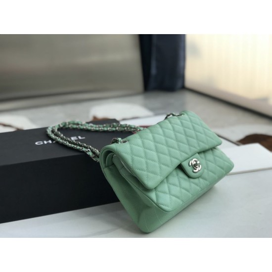 Replica Borsa Classica In Pelle Di Vitello Grana A1112 Verde Chiaro
