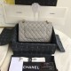 Replica Borsa con patta classica in pelle di vitello granulata A1112 Grigio