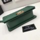 Replica Le Boy Medium Borsa in pelle vellutata Classic Flap verde