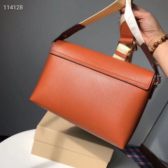 Replica Burberry Borsa a tracolla vintage nera