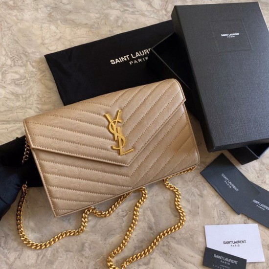 Replica Portafoglio con catena YSL Saint Laurent con busta a catena in pelle martellata color albicocca