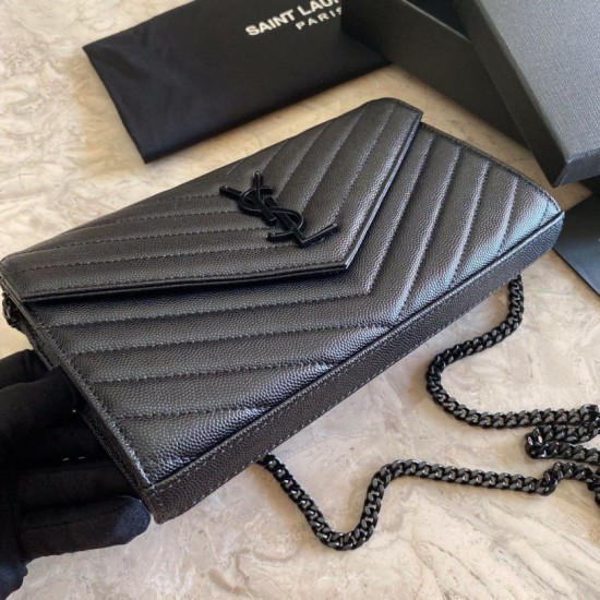 Replica Portafoglio con catena YSL Saint Laurent con busta a catena in pelle martellata nera nera hardware