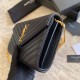 Replica Portafoglio con catena YSL Saint Laurent con busta a catena in pelle martellata Hardware nero oro