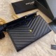 Replica Portafoglio con catena YSL Saint Laurent con busta a catena in pelle martellata Hardware nero oro