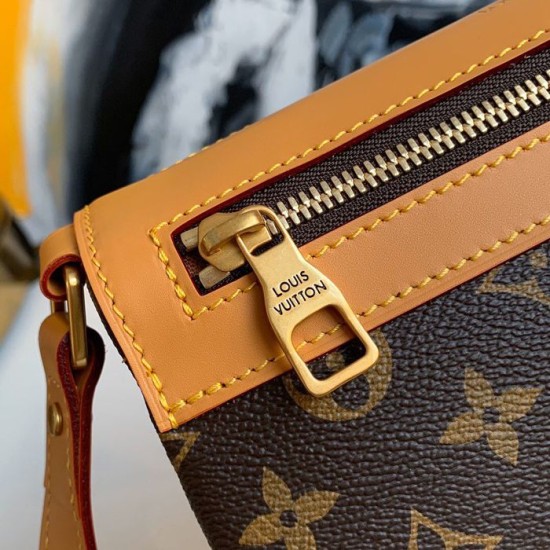 Replica Borse Saumur Messenger PM Monogram Canvas M44879