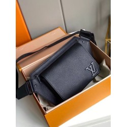 Replica Aerogram Slingbag Pelle di vitello M57081 Nera