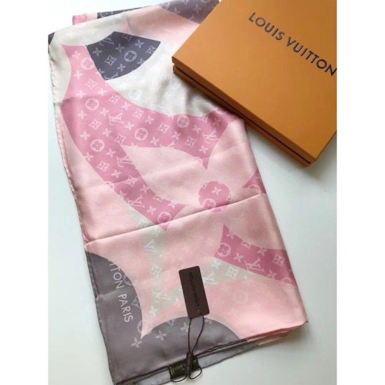 Replica Kaleidogram Monogram Shawl M70666